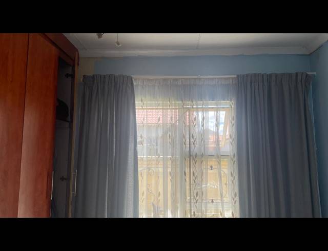 3 BEDROOM FREESTANDING FOR SALE IN SHARON PARK